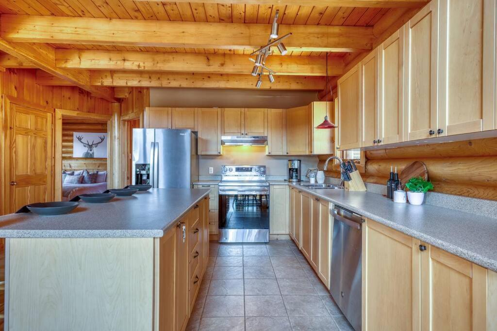 Le Courchevel Luxe Chalet - Private Pool - Jacuzzi - Ski Saint Adolphe D'Howard Eksteriør billede